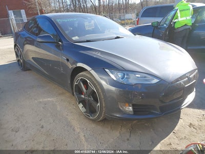 TESLA MODEL S 2016