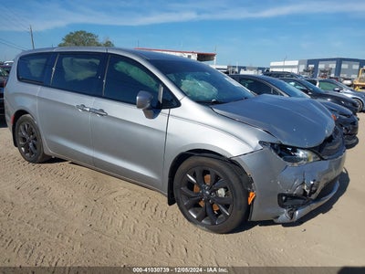 CHRYSLER PACIFICA 2018