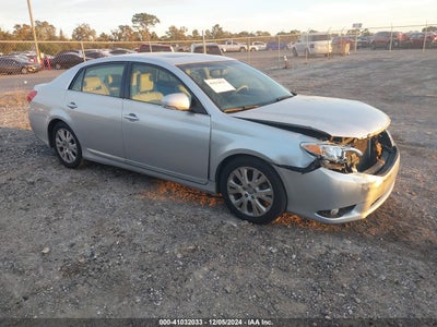 TOYOTA AVALON 2012