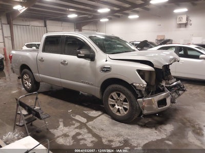 NISSAN TITAN 2017