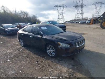 NISSAN MAXIMA 2011