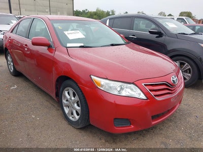 TOYOTA CAMRY 2011