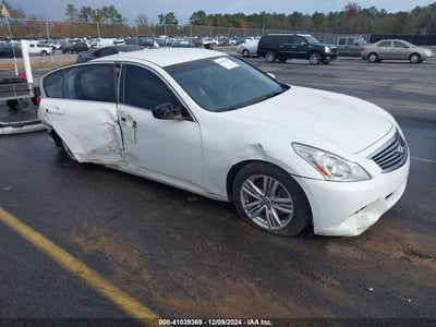 INFINITI G37 2013