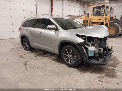 TOYOTA HIGHLANDER 2017