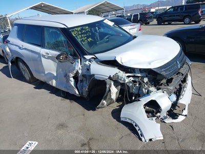 MITSUBISHI OUTLANDER 2023