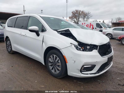 CHRYSLER PACIFICA HYBRID 2023