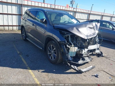 TOYOTA HIGHLANDER 2017