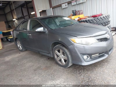 TOYOTA CAMRY 2013