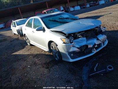 TOYOTA CAMRY 2013
