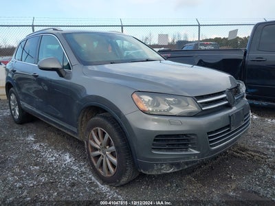 VOLKSWAGEN TOUAREG 2012