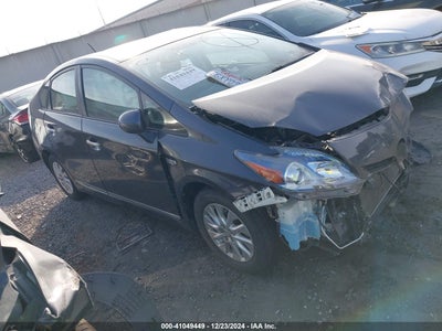 TOYOTA PRIUS PLUG-IN 2014