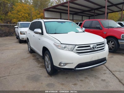 TOYOTA HIGHLANDER 2013