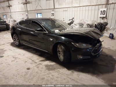 TESLA MODEL S 2016