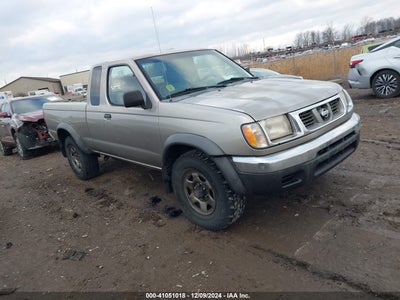 NISSAN FRONTIER 2000