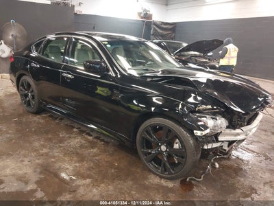 INFINITI M37 2013