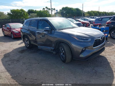 TOYOTA HIGHLANDER 2021