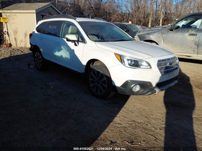 SUBARU OUTBACK 2015