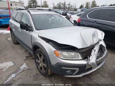 VOLVO XC70 2015