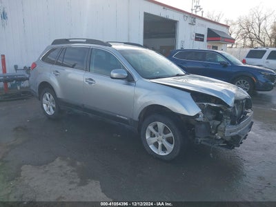 SUBARU OUTBACK 2013