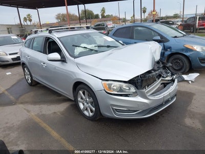 VOLVO V60 2016