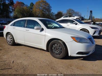 CHRYSLER 200 2013