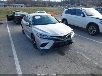TOYOTA CAMRY 2020