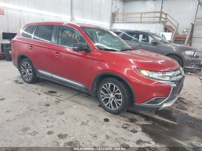 MITSUBISHI OUTLANDER 2016