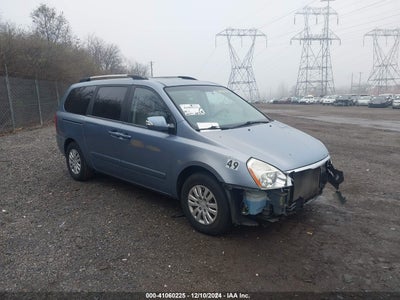 KIA SEDONA 2011