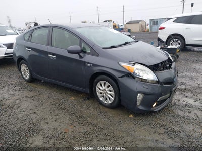 TOYOTA PRIUS PLUG-IN 2013