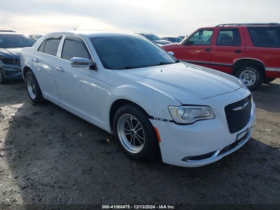 CHRYSLER 300 2015