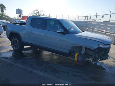 RIVIAN R1T 2023