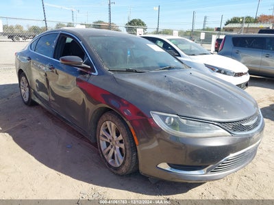 CHRYSLER 200 2015