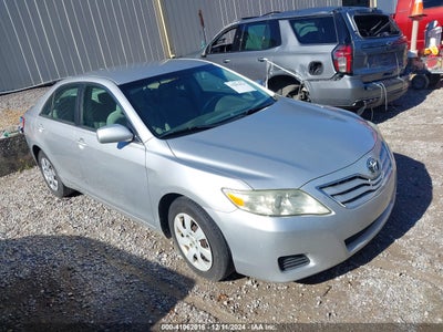 TOYOTA CAMRY 2011
