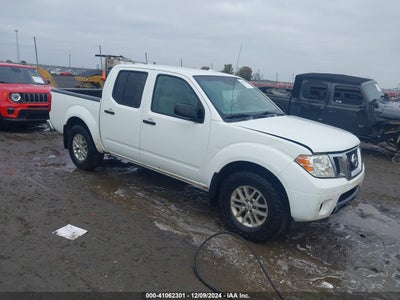 NISSAN FRONTIER 2015