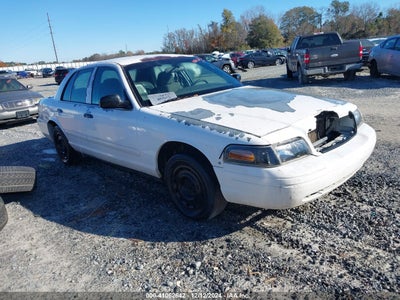 FORD CROWN VICTORIA 2003