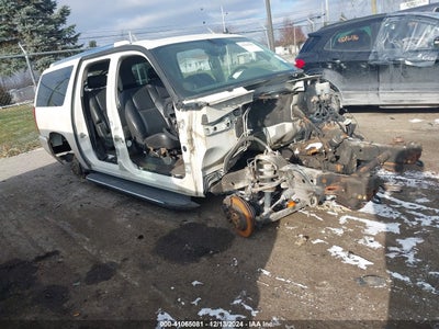 CADILLAC ESCALADE ESV 2010
