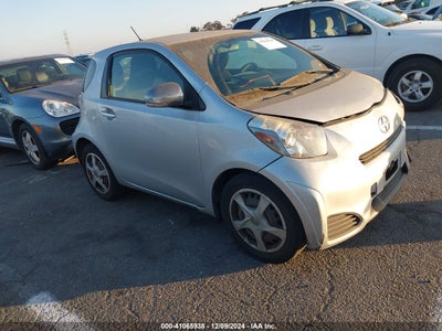 SCION IQ 2015