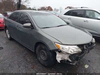 TOYOTA CAMRY 2012