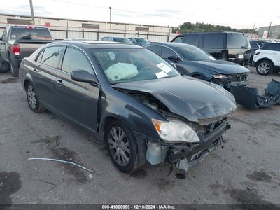 TOYOTA AVALON 2010