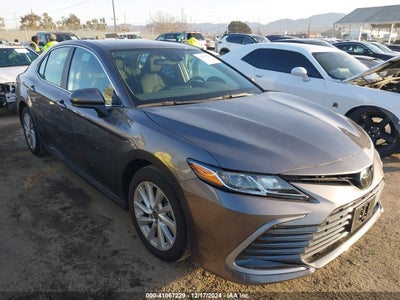 TOYOTA CAMRY 2024