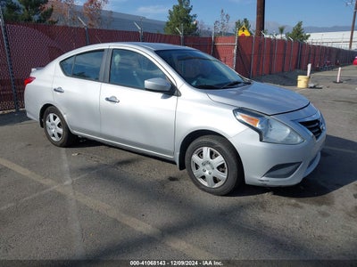 NISSAN VERSA 2015