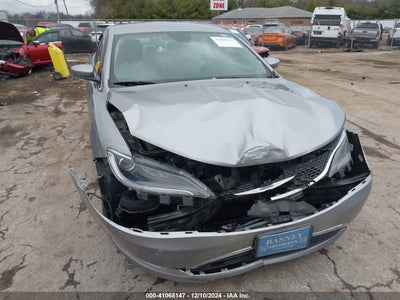 CHRYSLER 200 2015