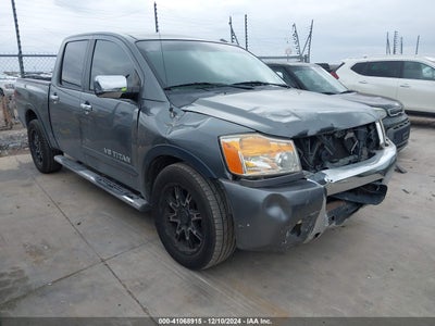 NISSAN TITAN 2015