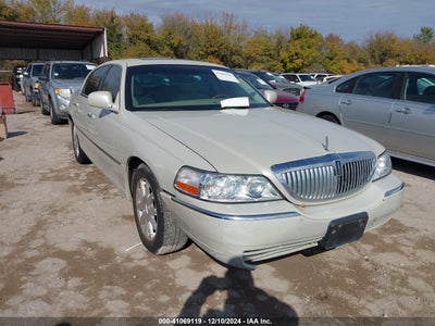 LINCOLN TOWN CAR 2006