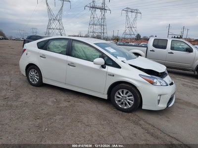 TOYOTA PRIUS PLUG-IN 2014