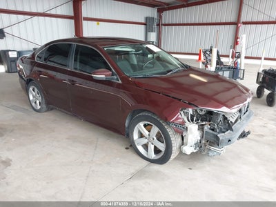 VOLKSWAGEN PASSAT 2012