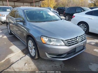 VOLKSWAGEN PASSAT 2013