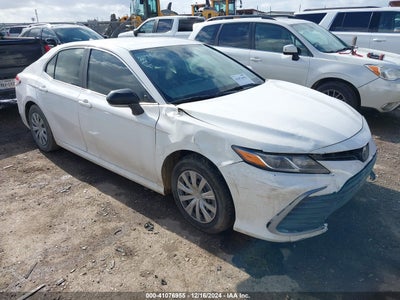 TOYOTA CAMRY 2023