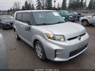 SCION XB 2012