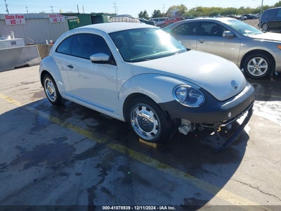 VOLKSWAGEN BEETLE 2016